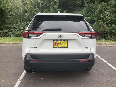 Used 2023 Toyota RAV4 XLE AWD/4WD image 20