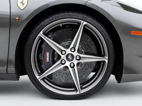 Used 2013 Ferrari 458 Spider RWD image 58