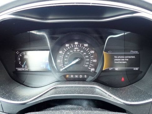 Used 2016 Ford Fusion SE FWD image 16