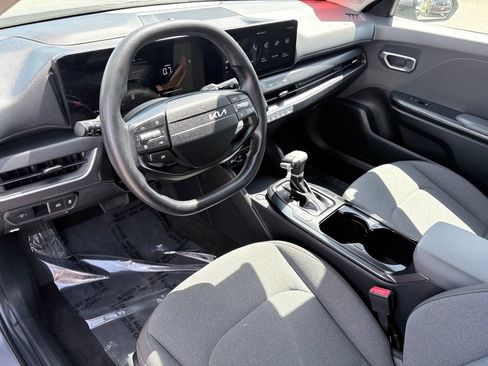 Used 2025 Kia K4 FWD image 7