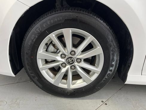 Used 2025 Toyota Camry LE w/ Convenience Package FWD image 14