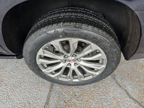 Used 2023 GMC Yukon Denali image 33