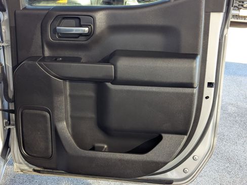 Used 2020 Chevrolet Silverado 1500 Custom w/ Custom Value Package image 27