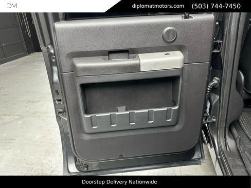 Used 2016 Ford F250 Lariat w/ Lariat Interior Package image 24