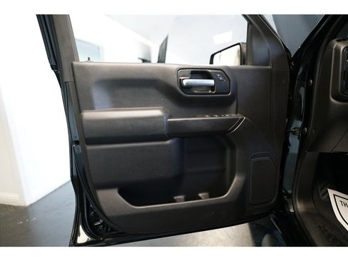 Used 2021 Chevrolet Silverado 1500 Custom image 15