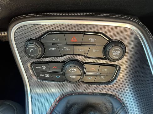 Used 2018 Dodge Challenger T/A image 19