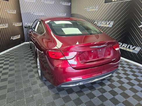 Used 2016 Chrysler 200 Limited image 11