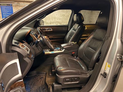 Used 2013 Ford Explorer Limited image 15