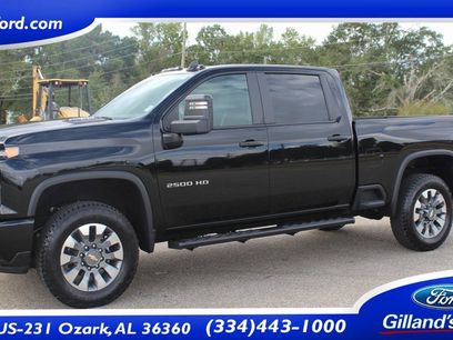 Used 2024 Chevrolet Silverado 2500 Custom w/ Custom Value Package