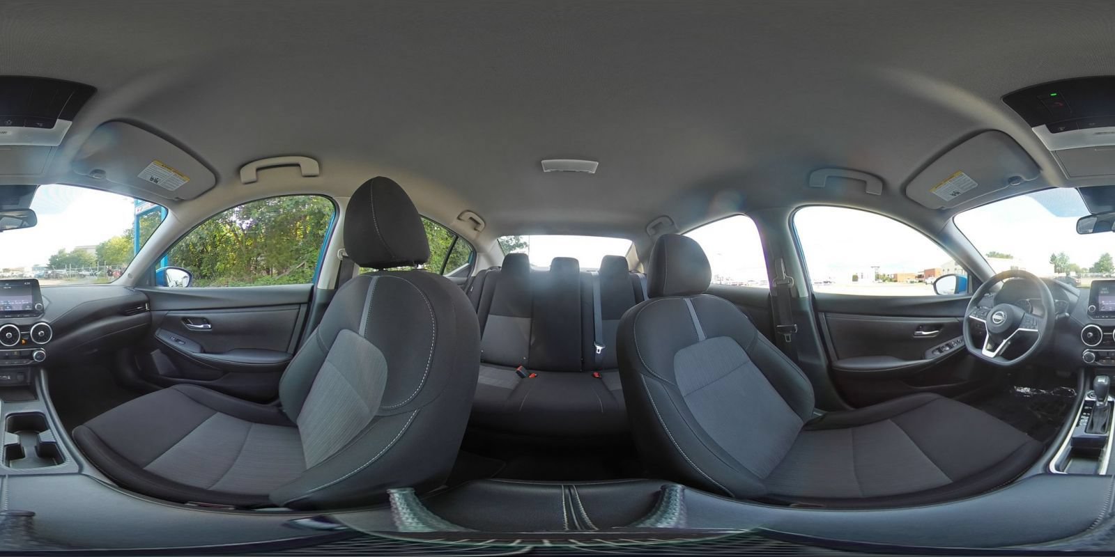 Used 2025 Nissan Sentra SV FWD image 39
