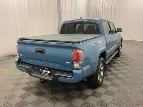 Used 2019 Toyota Tacoma Limited image 5