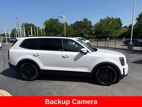 Used 2022 Kia Telluride SX w/ SX Prestige Package AWD/4WD image 9