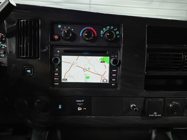 Used 2017 GMC Savana 2500 Extended RWD image 28