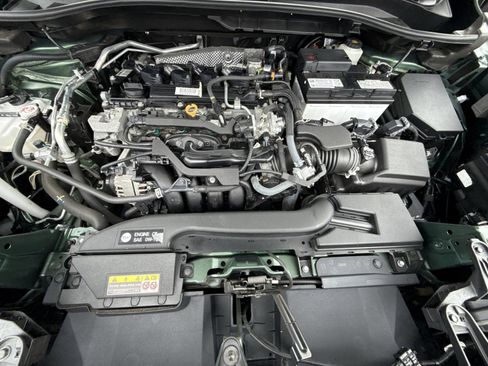 Used 2022 Toyota Corolla Cross XLE w/ Convenience Package image 27