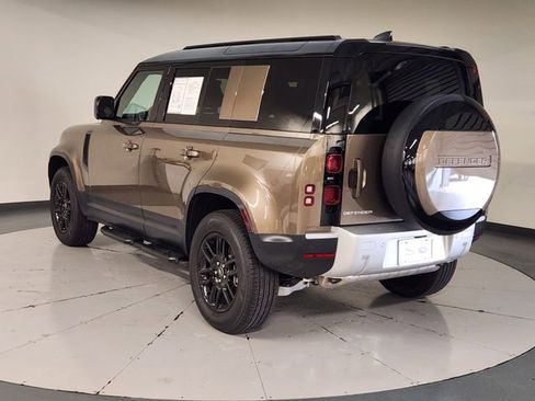 Used 2025 Land Rover Defender 110 S image 7