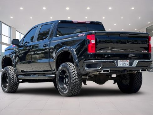 Used 2021 Chevrolet Silverado 1500 RST w/ Convenience Package II AWD/4WD image 6