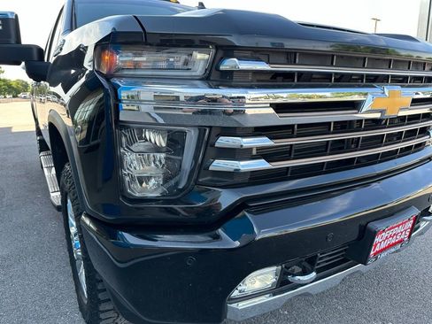 Used 2022 Chevrolet Silverado 3500 High Country w/ Z71 Off-Road Package AWD/4WD image 9