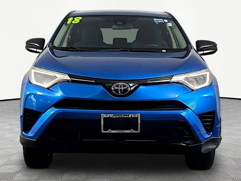 Used 2018 Toyota RAV4 LE w/ All Weather Liner Package FWD image 2