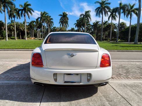 Used 2013 Bentley Flying Spur Flying Spur image 8