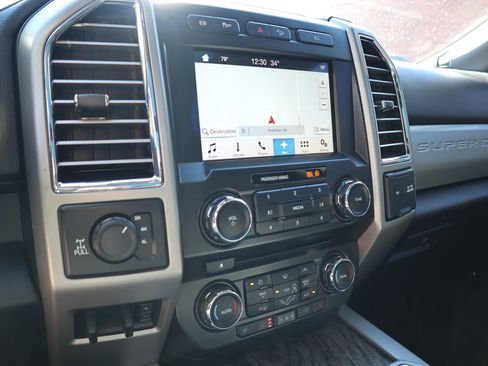 Used 2017 Ford F250 Lariat w/ Lariat Ultimate Package image 17