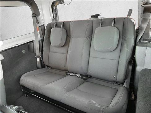 Used 2020 Jeep Wrangler Sport AWD/4WD image 16