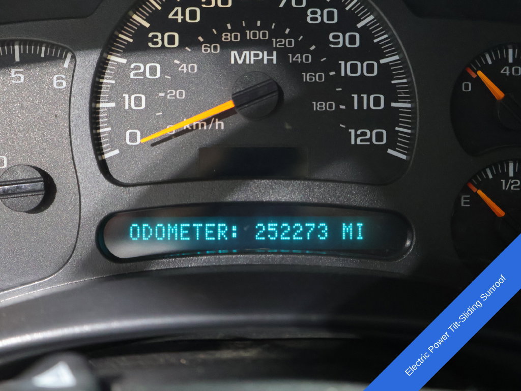 Used 2004 Chevrolet Avalanche 4x4 w/ Preferred Equipment Group image 4