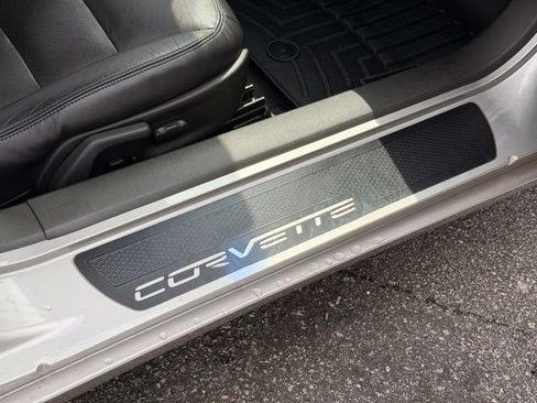 Used 2005 Chevrolet Corvette Convertible w/ Preferred Equipment Group RWD image 13