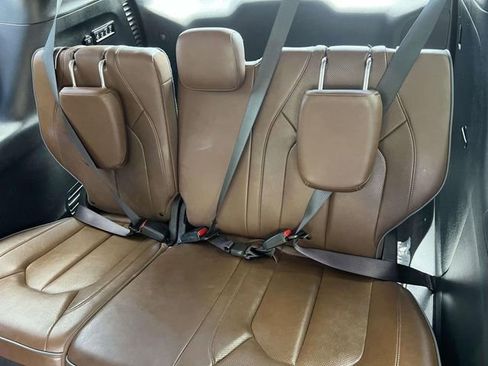 Used 2019 Chrysler Pacifica Limited FWD image 15