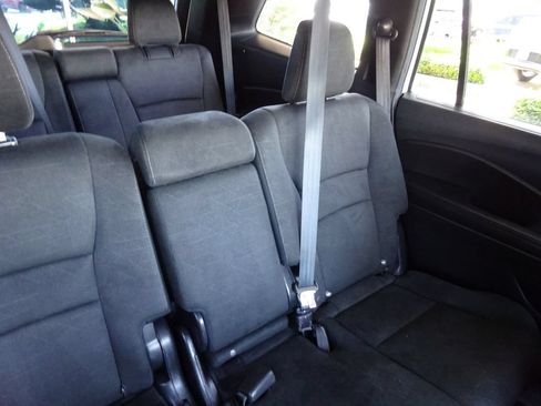 Used 2022 Honda Pilot Sport image 17