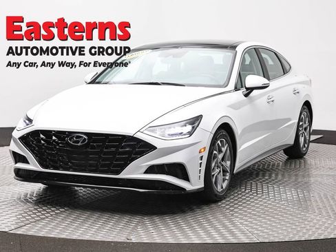 Used 2023 Hyundai Sonata SEL w/ Convenience Package FWD image 1