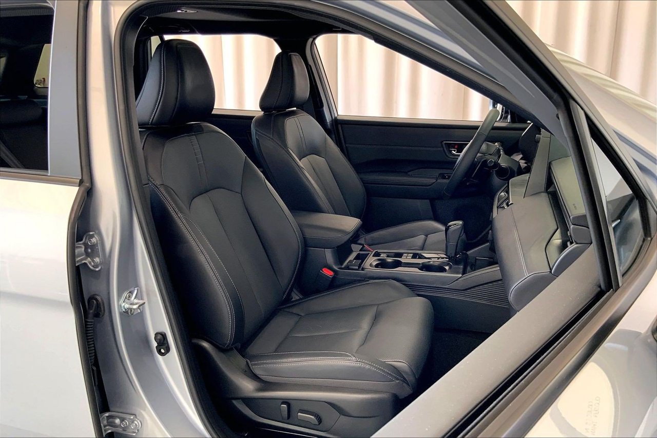 Used 2026 Subaru Outback Touring AWD/4WD image 6