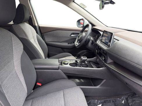 Used 2023 Nissan Rogue SV AWD/4WD image 15