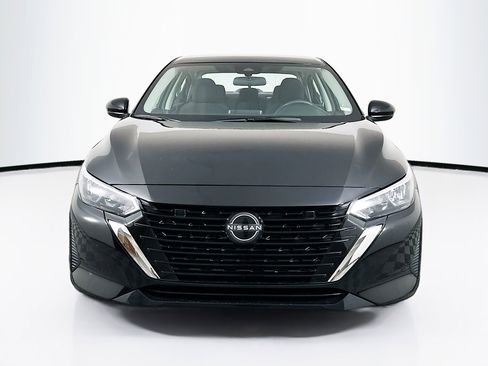 Used 2025 Nissan Sentra S image 2