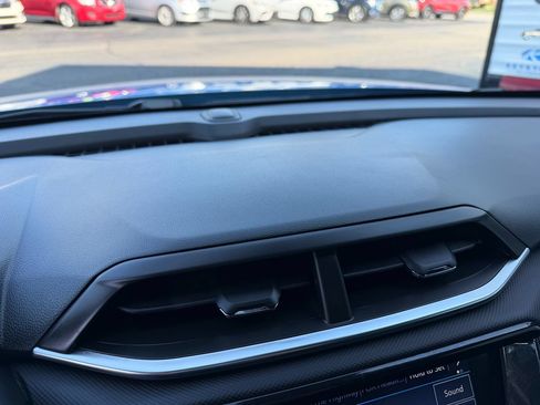 Used 2023 Chevrolet TrailBlazer RS w/ Sun and Liftgate Package AWD/4WD image 15