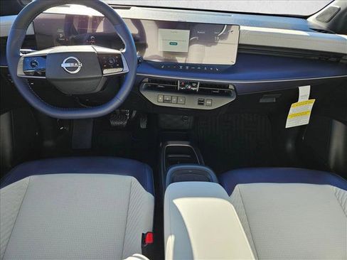 New 2026 Nissan Leaf Platinum+ image 11