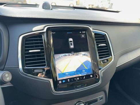 Certified 2023 Volvo XC90 B6 Ultimate w/ Lounge Package image 23