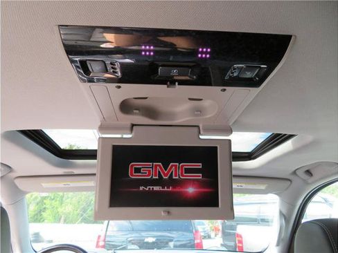 Used 2020 GMC Yukon SLT w/ Open Road Package AWD/4WD image 4