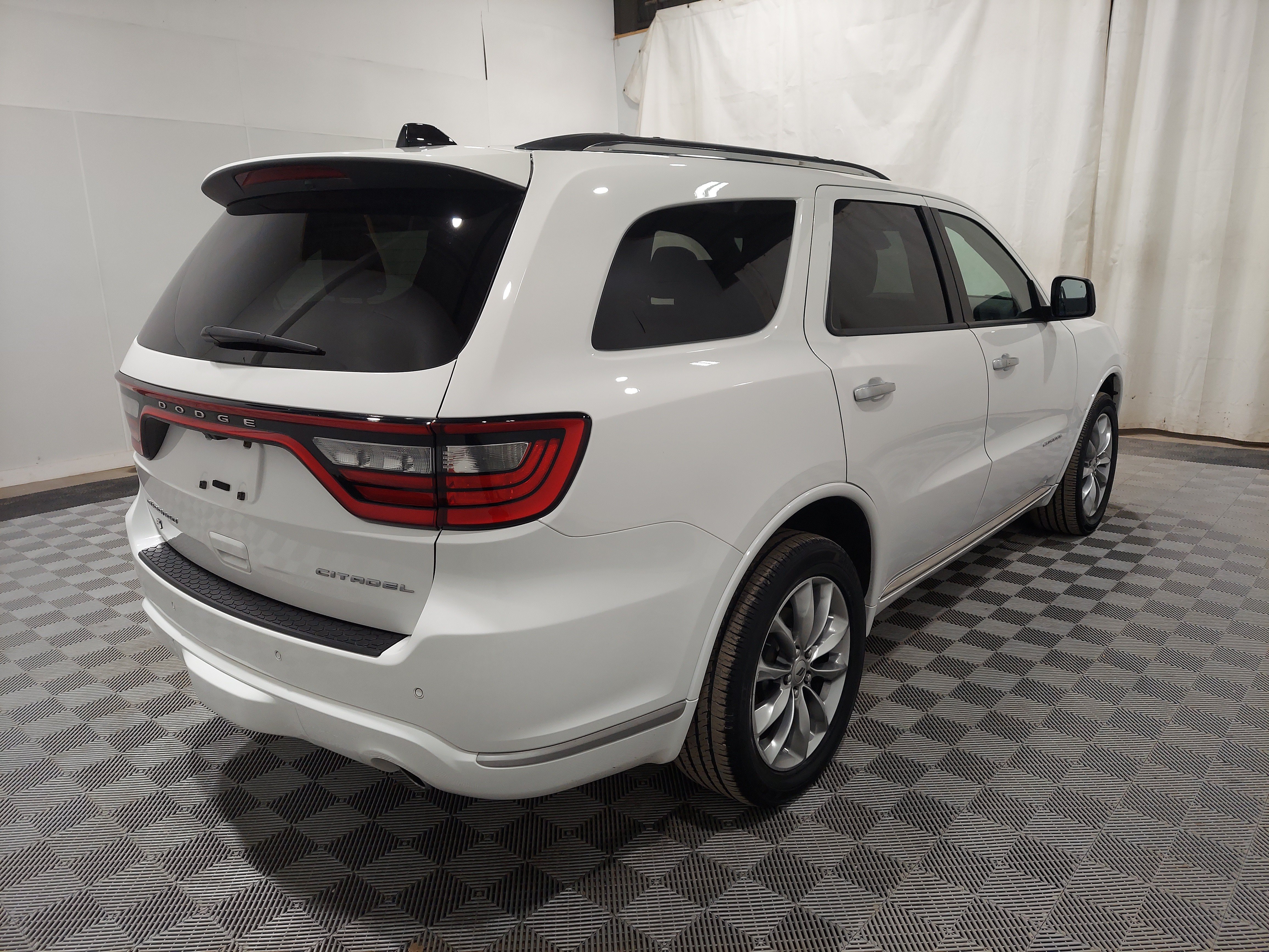 Used 2024 Dodge Durango Citadel AWD/4WD image 3
