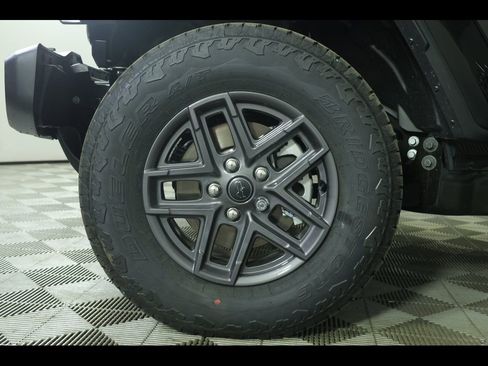 New 2026 Jeep Gladiator Sport image 11