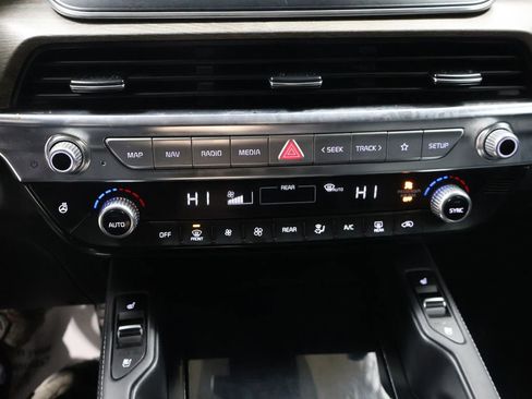 Used 2021 Kia Telluride SX image 9