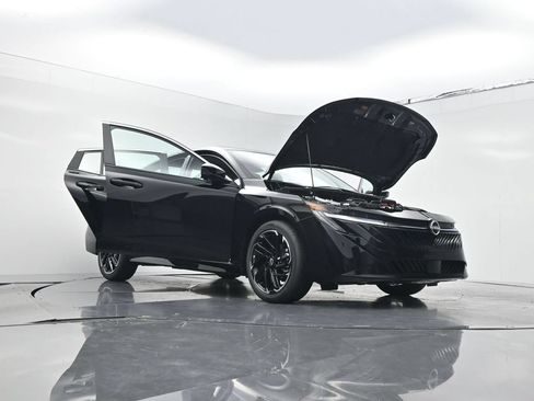 New 2026 Nissan Sentra SR w/ SR All Weather Package FWD image 29