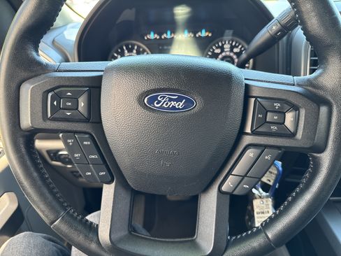 Used 2018 Ford F150 XLT w/ Equipment Group 302A Luxury AWD/4WD image 13