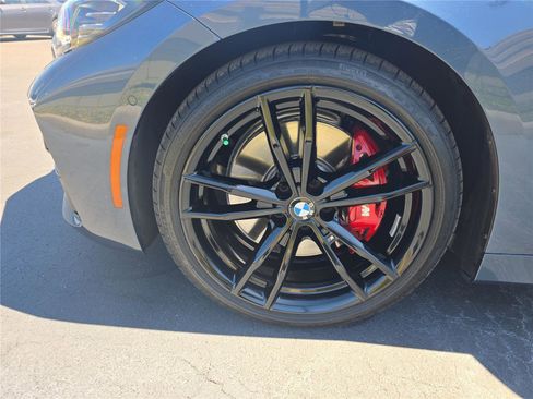 Used 2024 BMW 430i Convertible w/ M Sport Package image 7