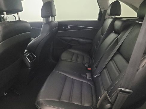 Used 2017 Kia Sorento EX AWD/4WD image 18