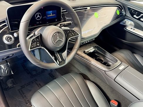 New 2026 Mercedes-Benz E 450 4MATIC Sedan image 9