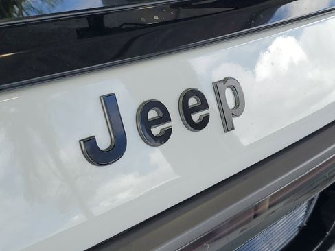 New 2026 Jeep Grand Wagoneer Limited AWD/4WD image 7