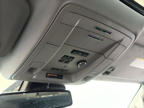Used 2020 Chevrolet Suburban LT AWD/4WD image 34
