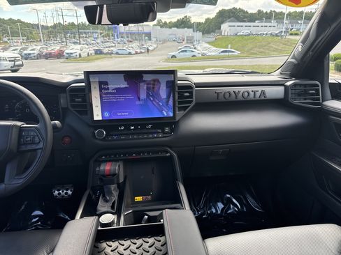 Used 2025 Toyota Tundra TRD Pro AWD/4WD image 32