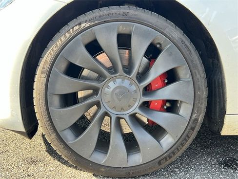 Used 2023 Tesla Model 3 Performance image 10