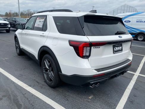 New 2025 Ford Explorer ST image 5